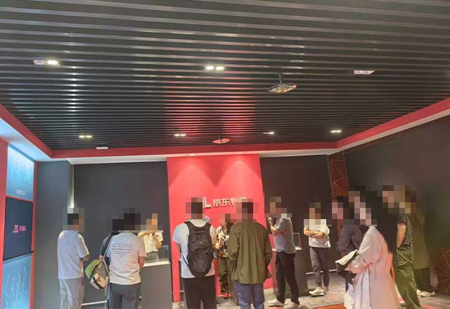 走进京东亚洲一号:解锁智能物流的“黑科技”密码 走进京东亚洲一号:解锁智能物流的“黑科技”密码
