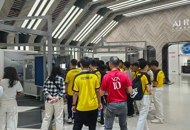 上海张江机器人谷参观游学活动 上海张江机器人谷参观游学活动