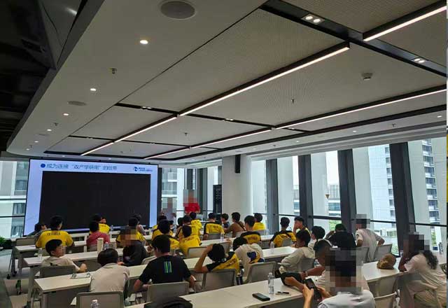 上海张江机器人谷参观游学活动 上海张江机器人谷参观游学活动